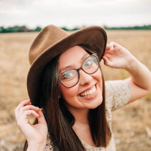 Meet your Posher, Isabelle